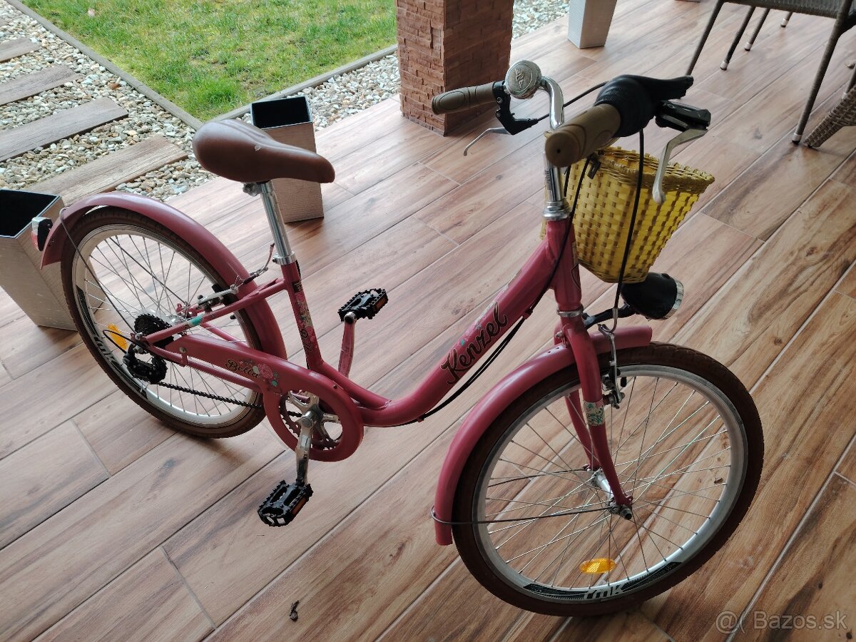 Dievčenský bicykel