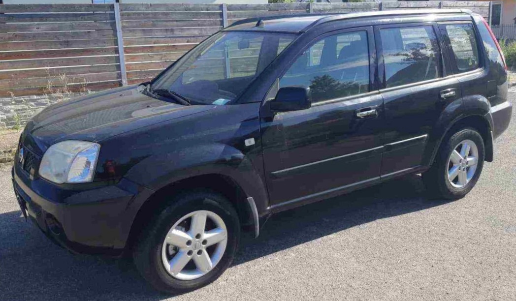 rozpredám: Nissan Xtrail 2.2 Dci, manuál