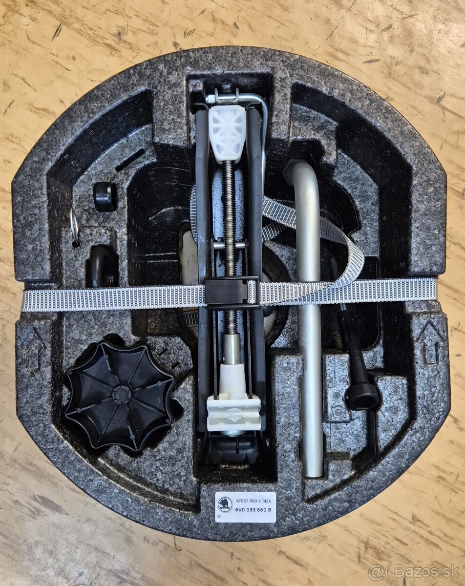 Sada pre výmenu rezervného kolesa Škoda