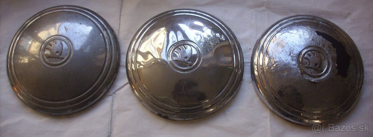 Škoda MB 1000 3x puklica