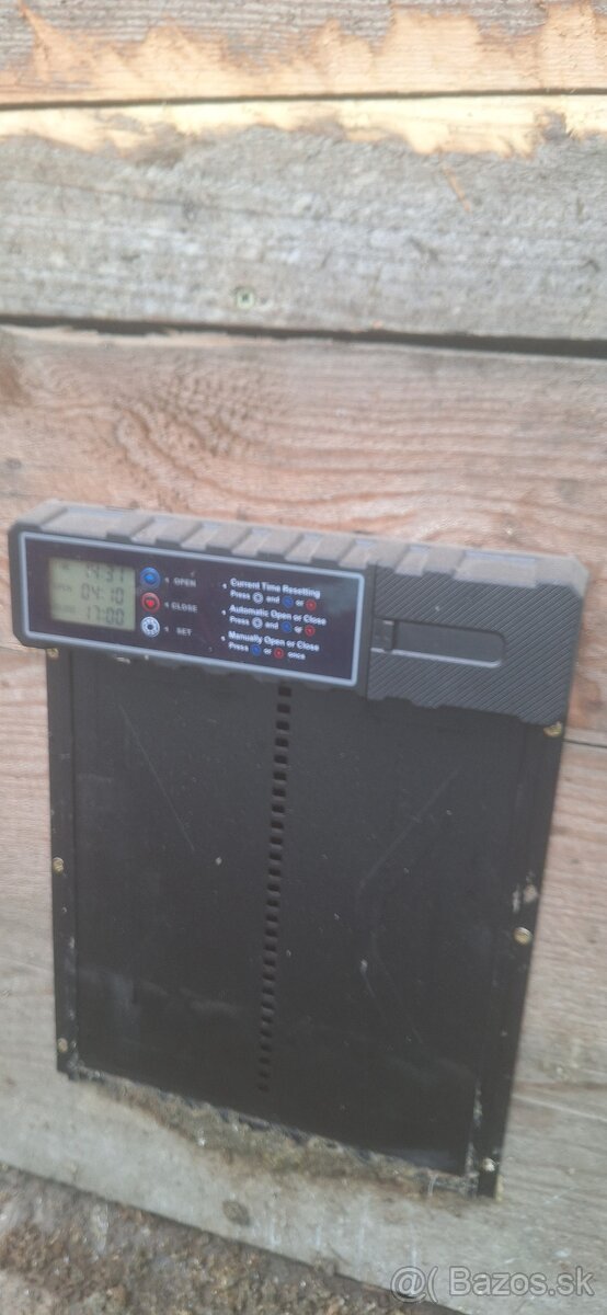 Automaticke dvierka na kurin