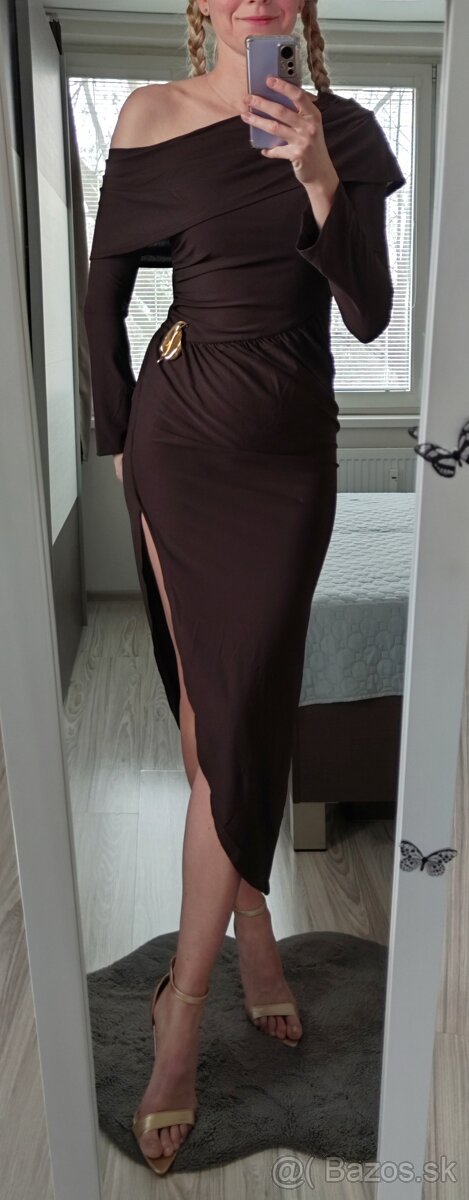 Spoločenské nové šaty