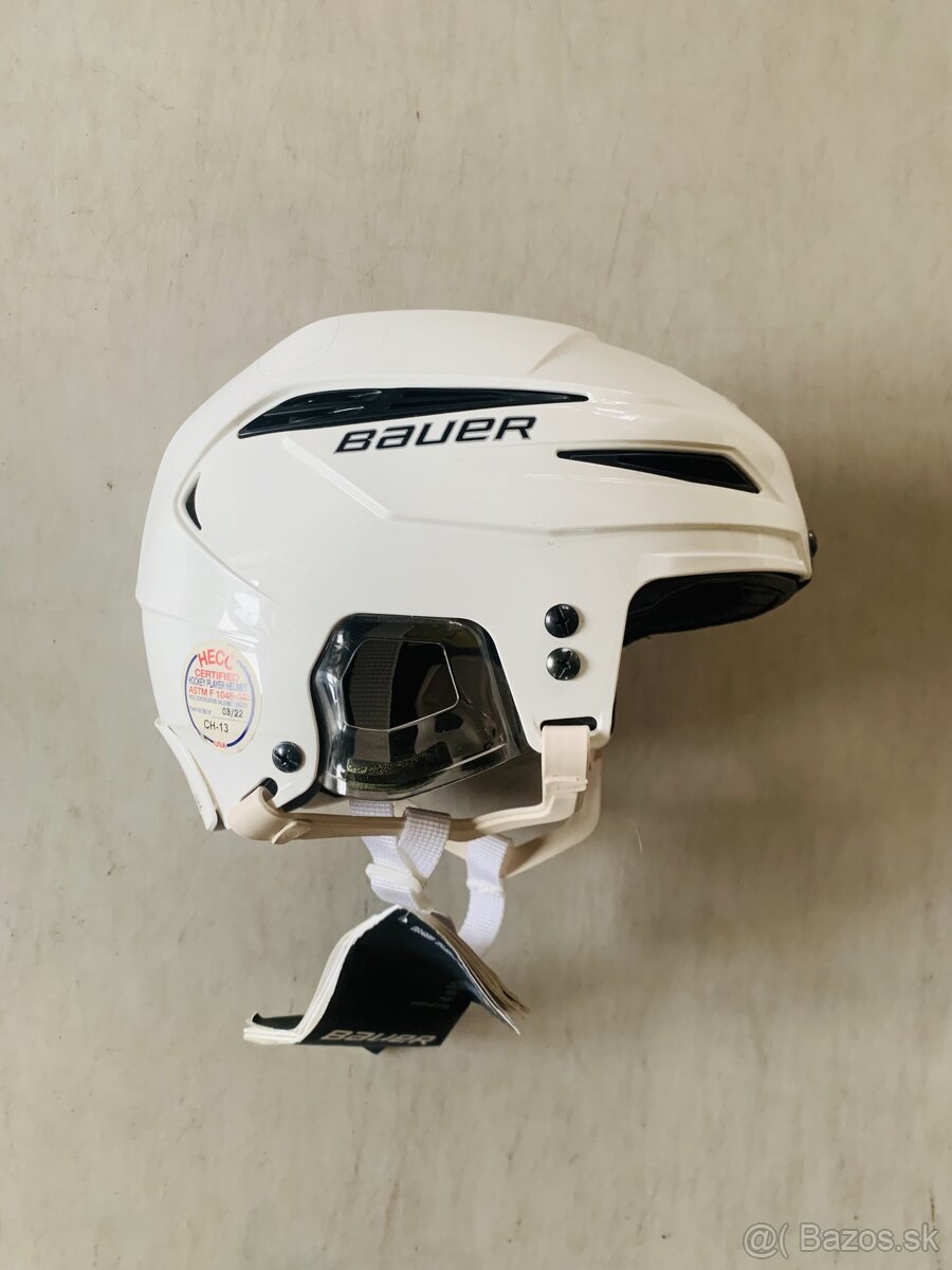 Predám hokejovú prilbu Bauer IMS 11.0 SR nová ‼️