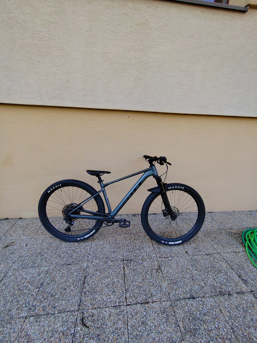 Scott Scale 970