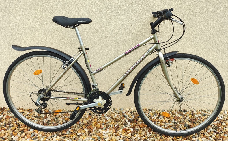 Zachovalý cestný trekingový bicykel AUTHOR