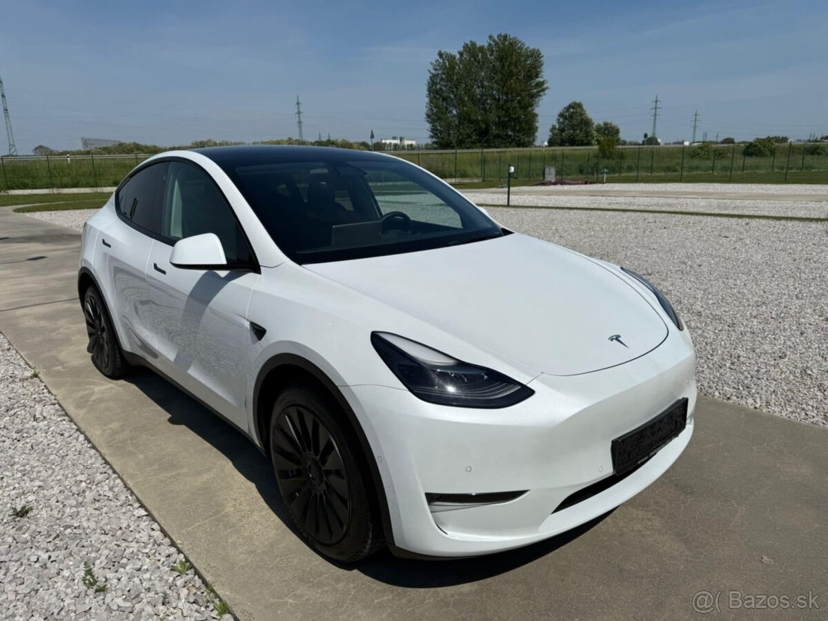 Tesla Model Y EXCLUSIVE LONG RANGE-DUAL MOTOR