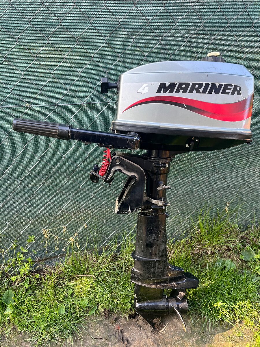 Lodný motor mariner 4