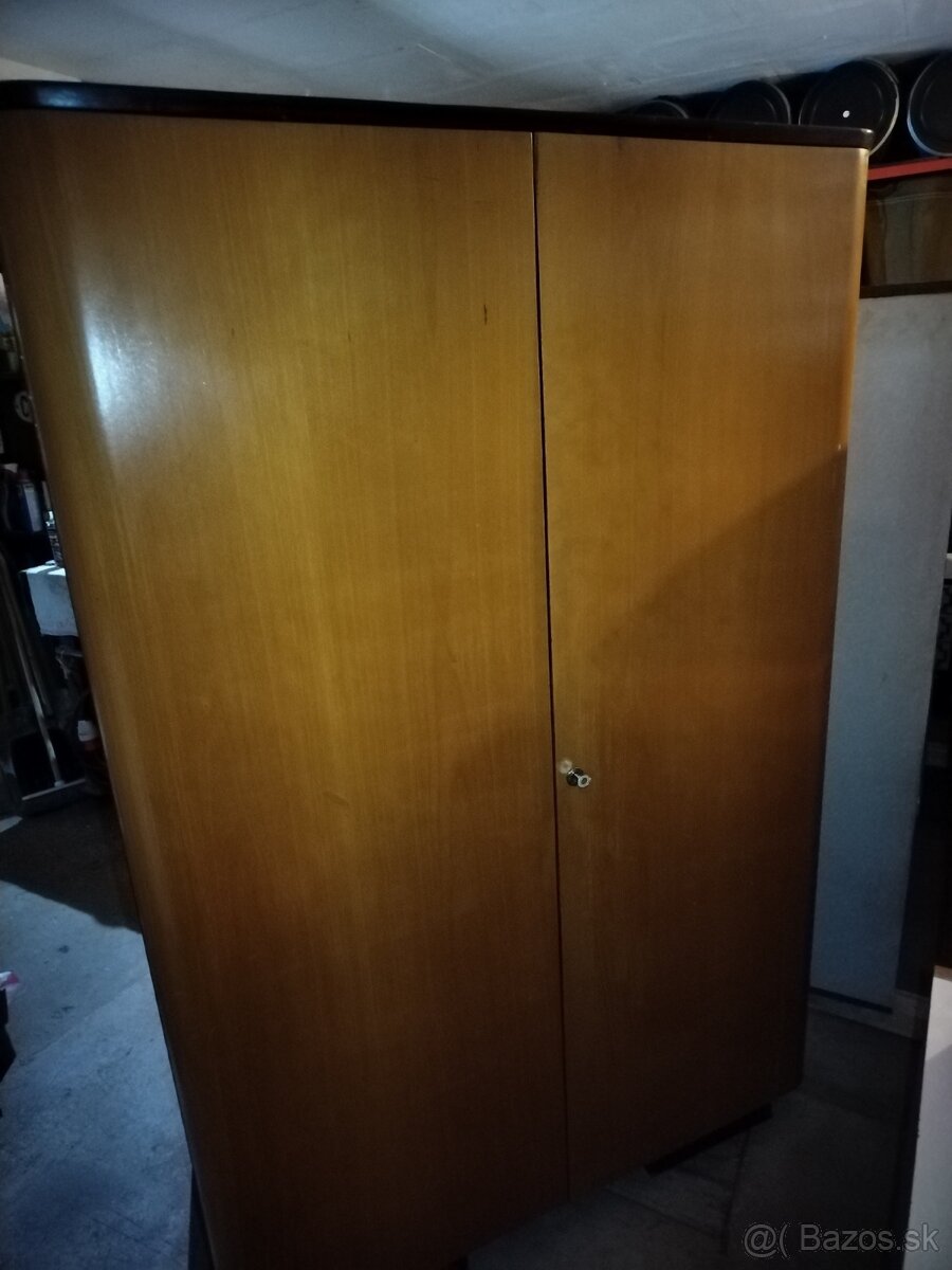 Predám retro skrine