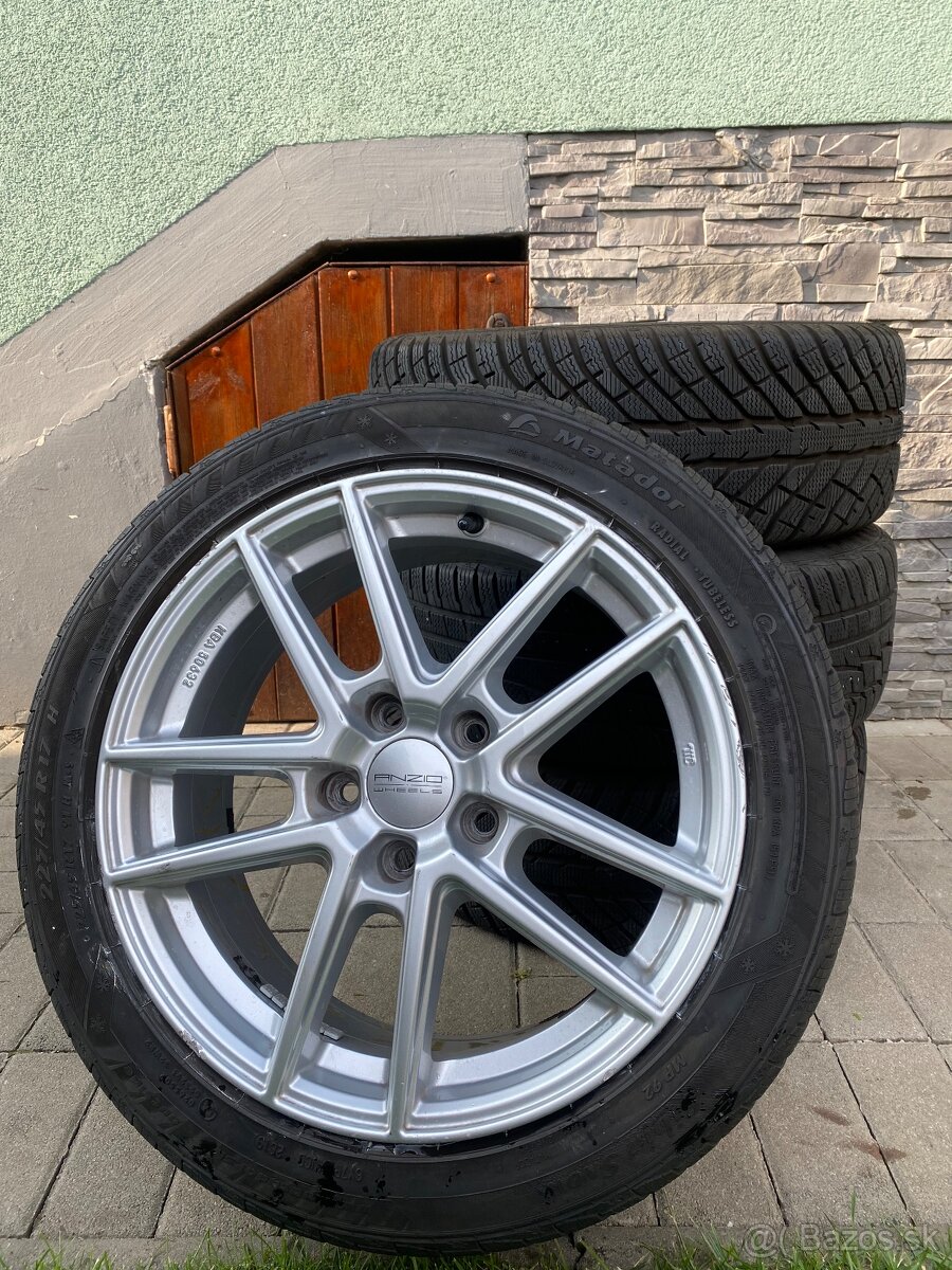 Zimné pneumatiky 225/45/R17