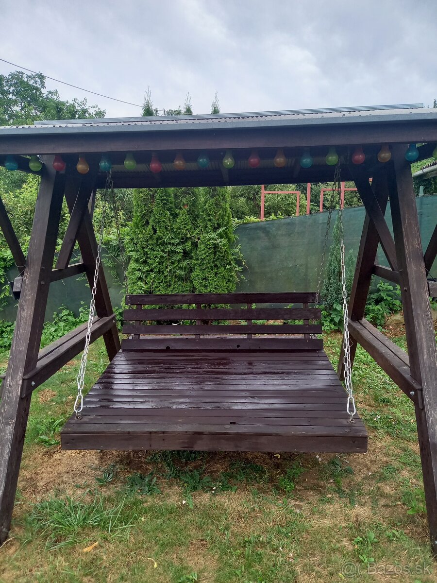 Záhradná hojdačka