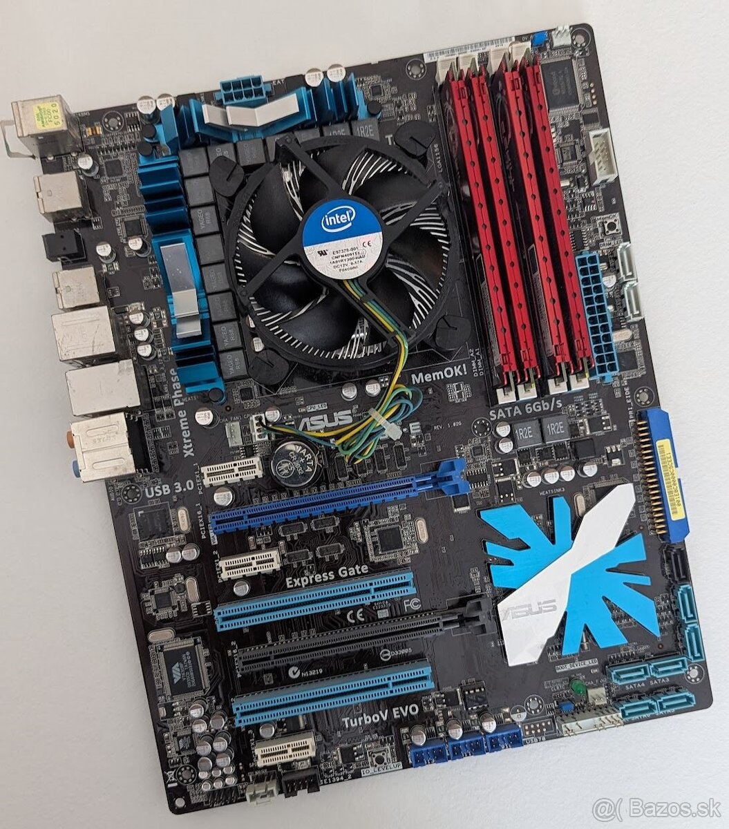 ASUS P7P55D-E + i5 750 + 8GB DDR3