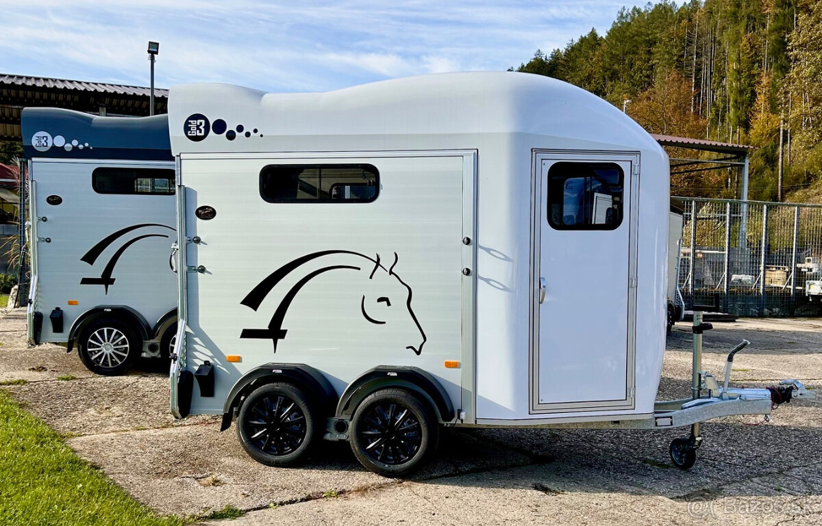 Príves pre kone CHEVAL LIBERTE GOLD 3