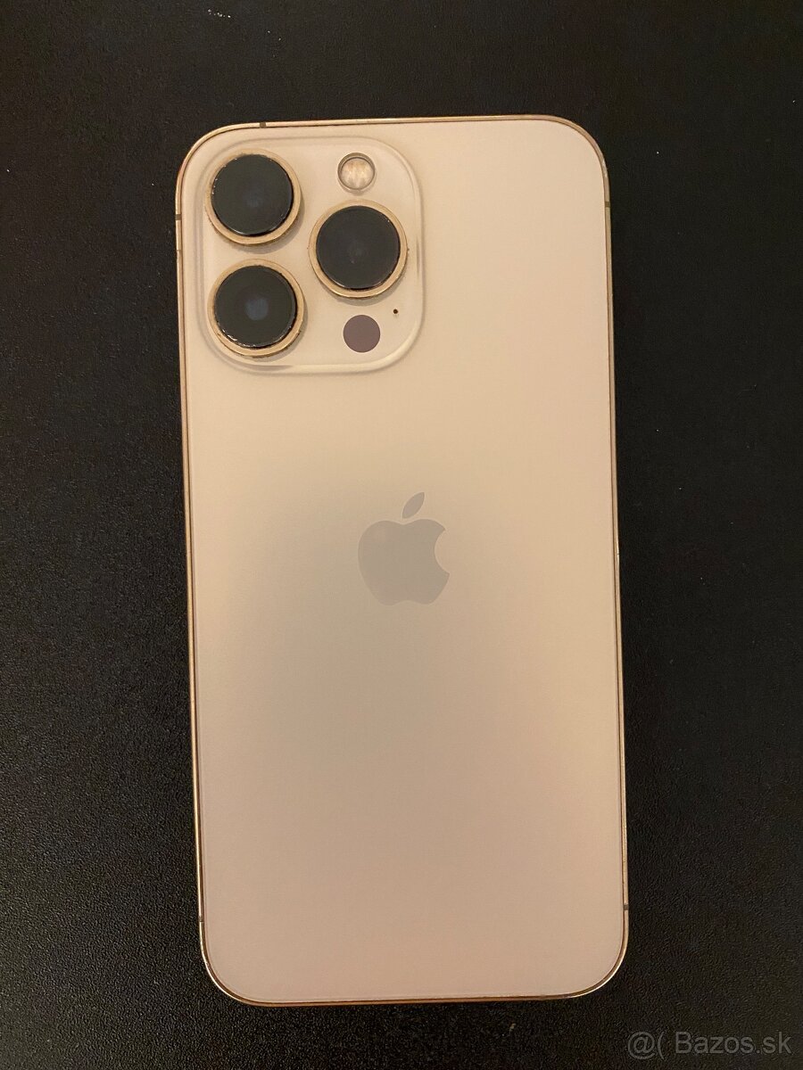 Predám iPhone 13 Pro 256 GB + AirPods Pro 2 + MagSafe obal