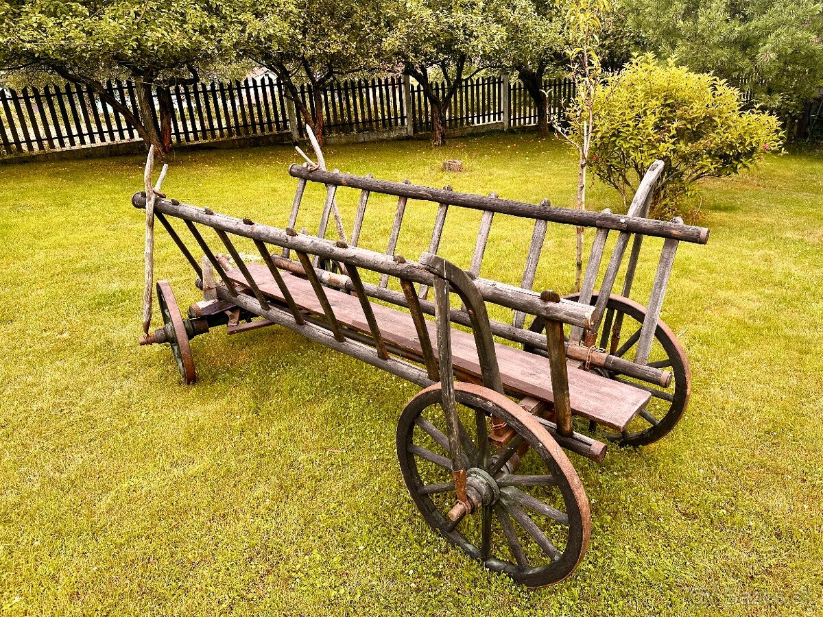 Starožitný konský voz