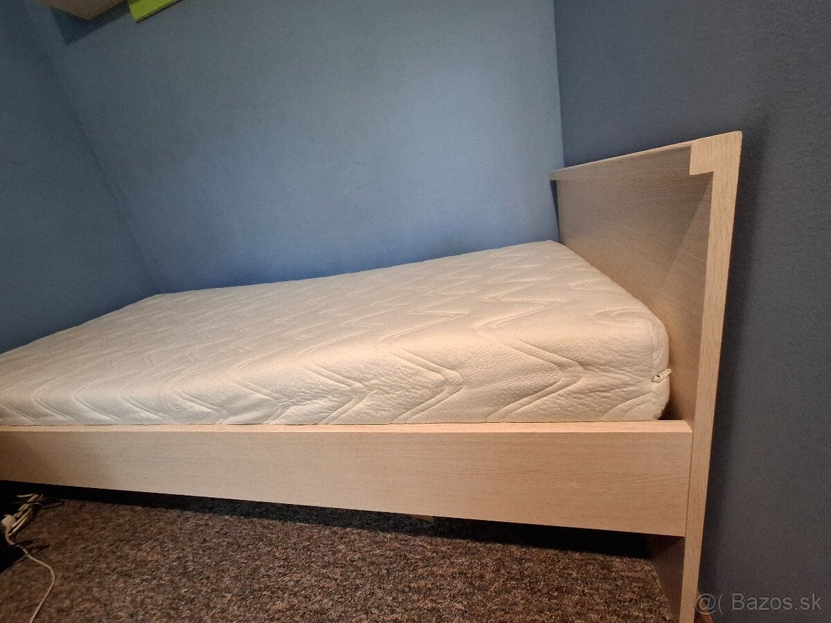 Postel a matrac