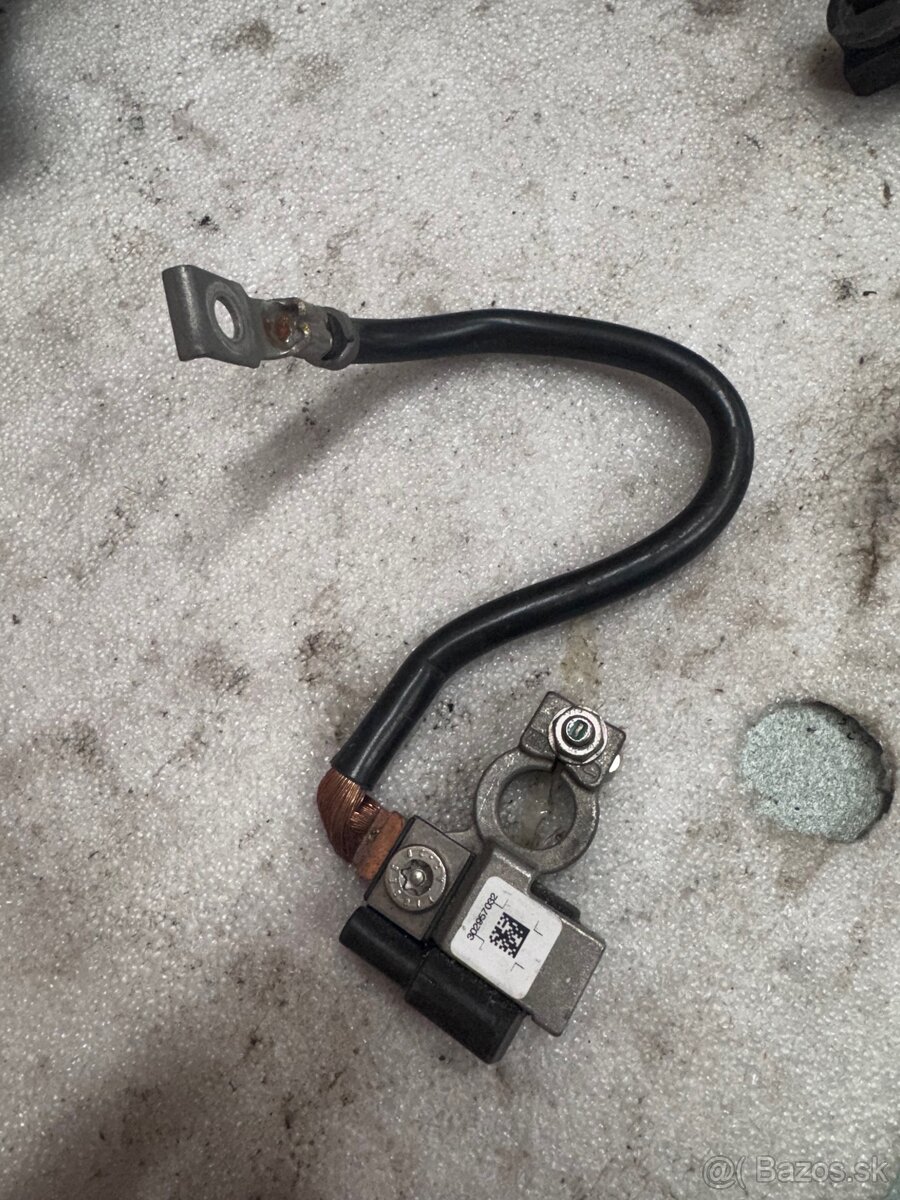 Minusovi kábel bmw e90,91