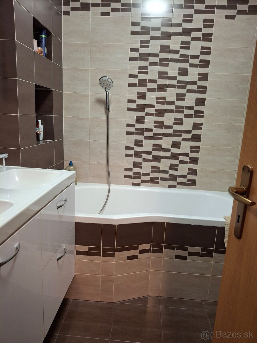 Obkladačky - darujem