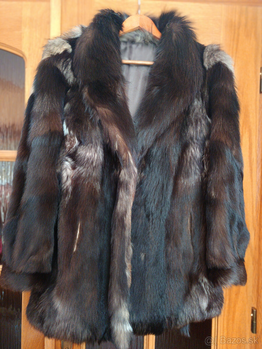 Kožuch/bunda z kórejského psa