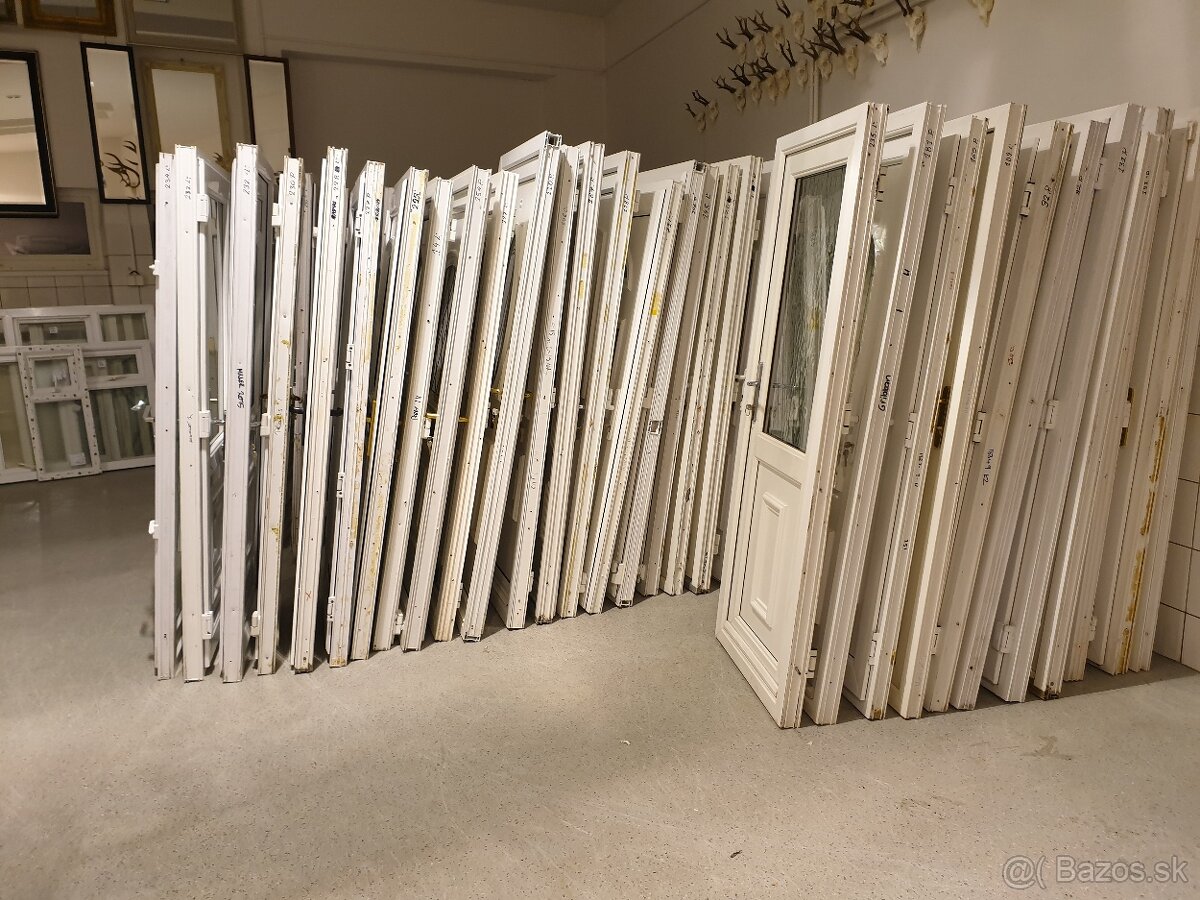 Plastove dvere pouzivane