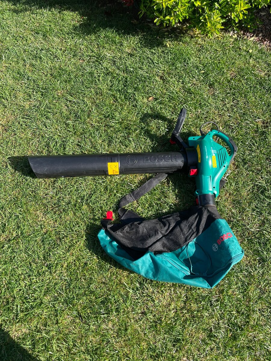 Bosch vysávač na lístie