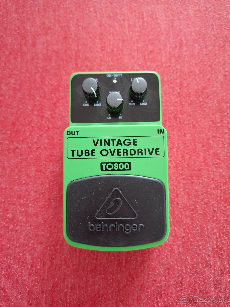 Behringer TO800