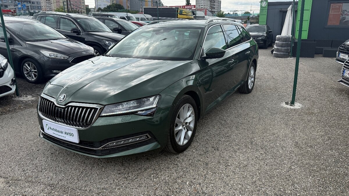 Škoda Superb Combi 2.0 TDI SCR Live 4x4 DSG