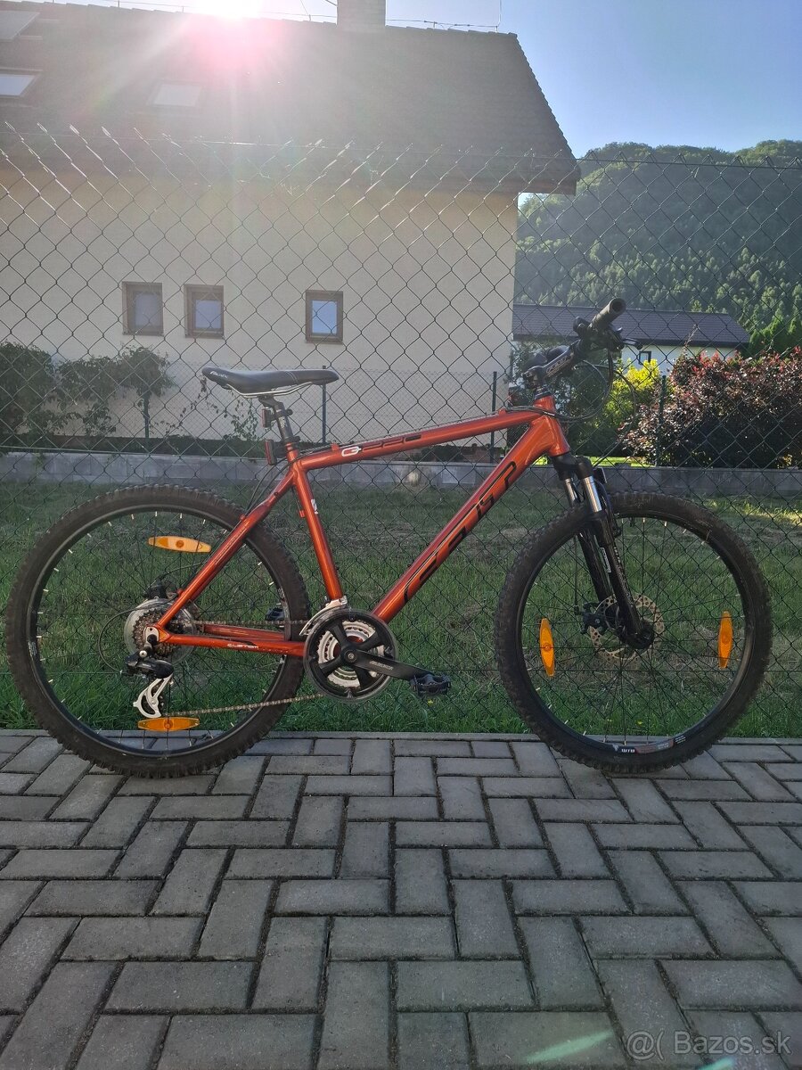 Horský bicykel Felt