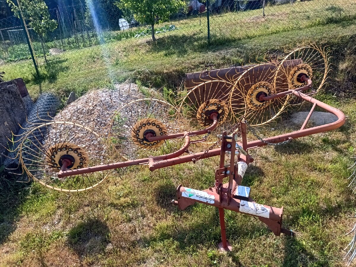 Slniečková hrabačka