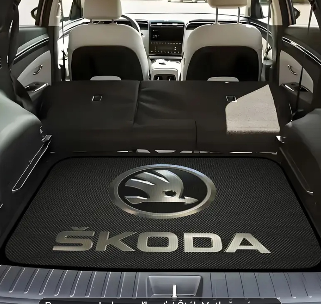 Auto kobercek do kufra s logom Skoda