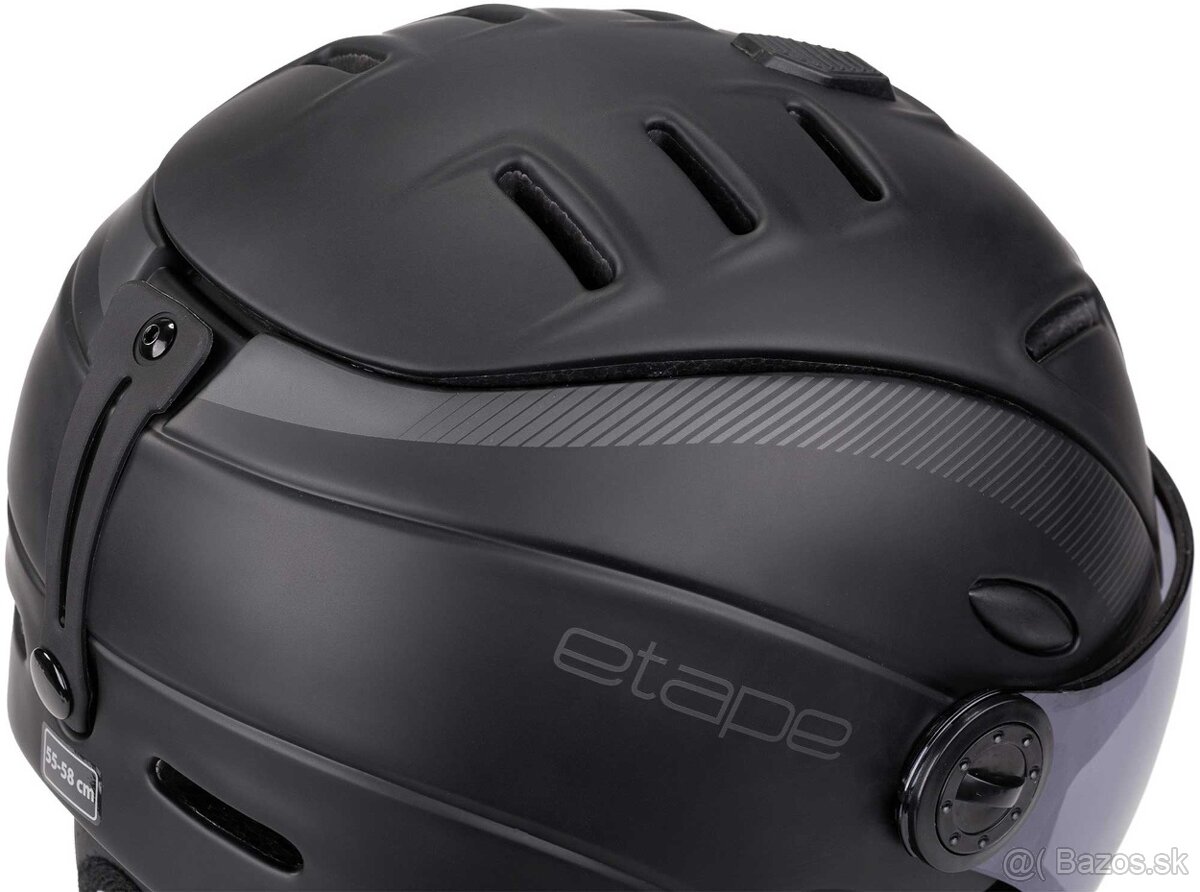 Lyžiarska prilba so zornikom