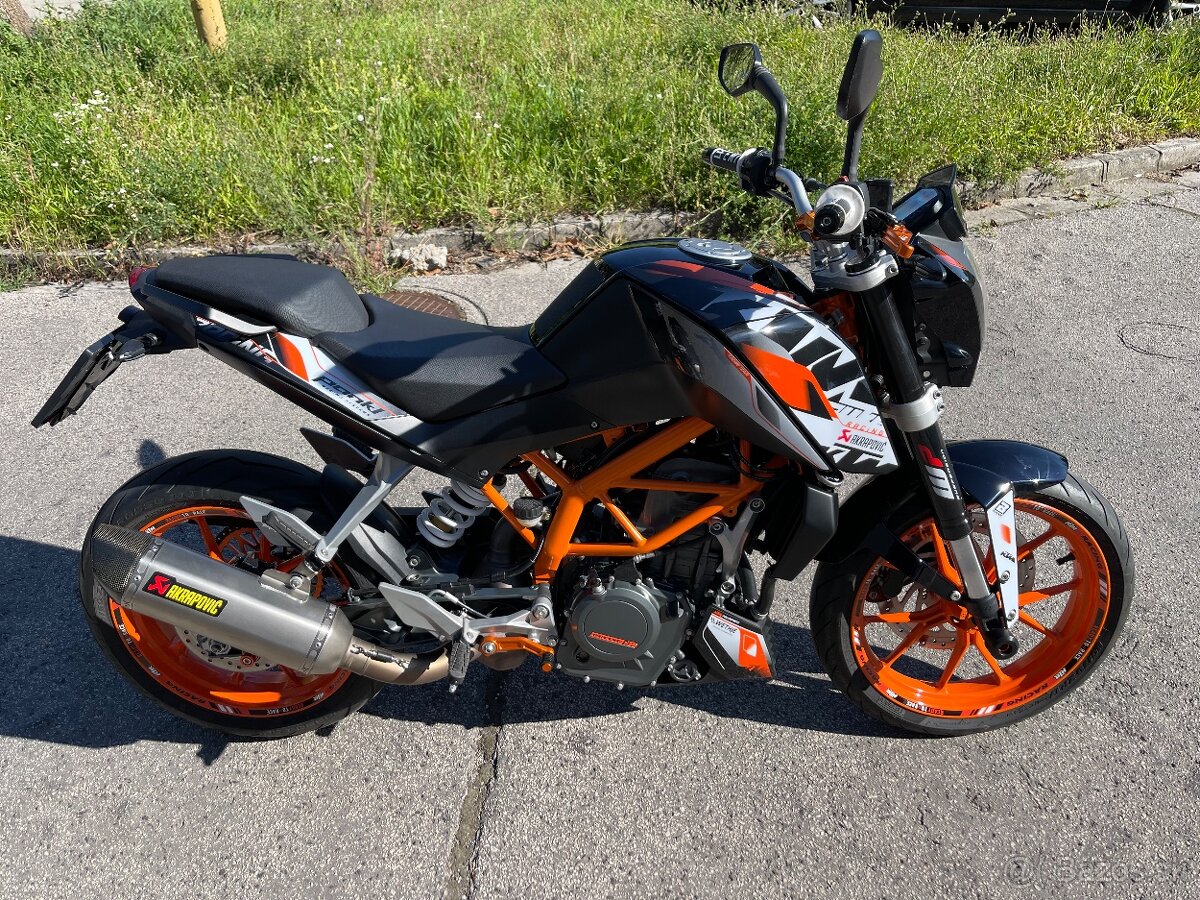 KTM DUKE 390 ABS 4430km 7/2016 Akrapovic