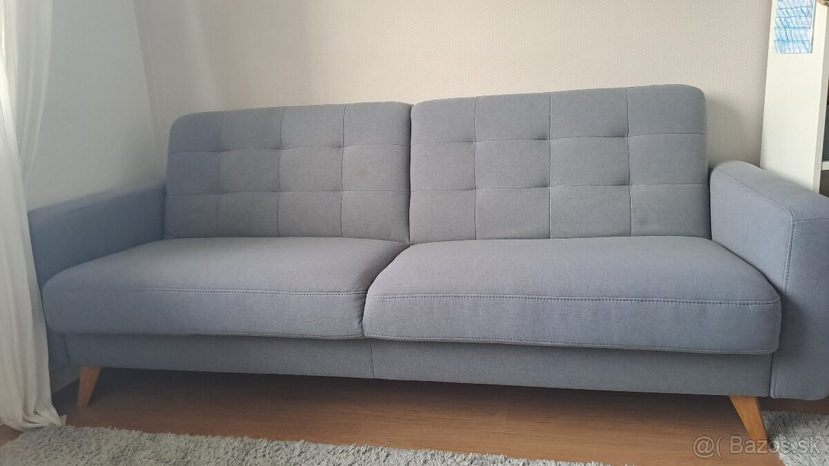 Rozkladacia pohovka svetlosivá