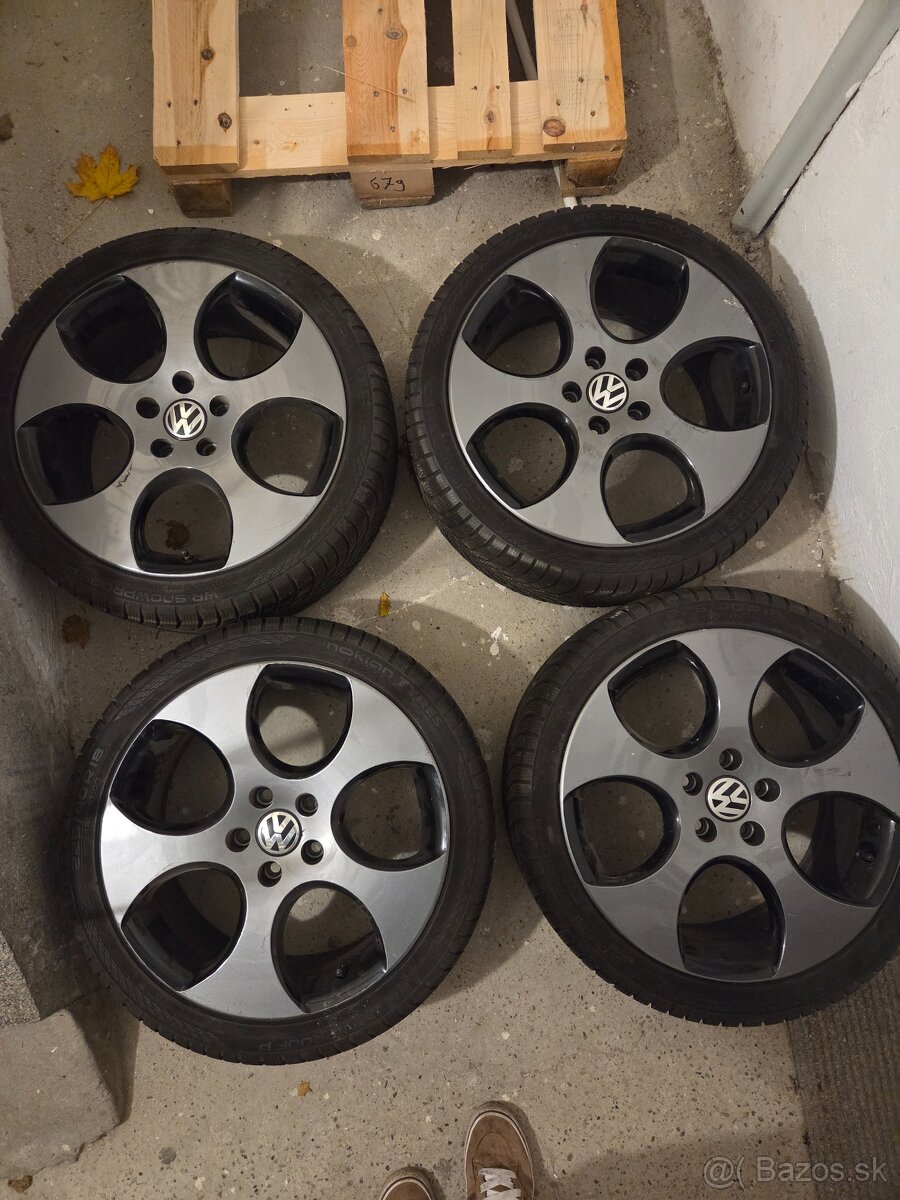 Detroit R18 + zimne gumy