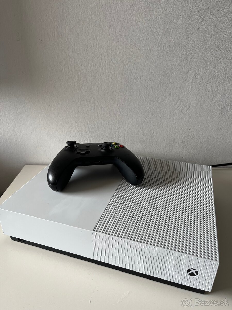 Xbox One S 1TB All- Digital