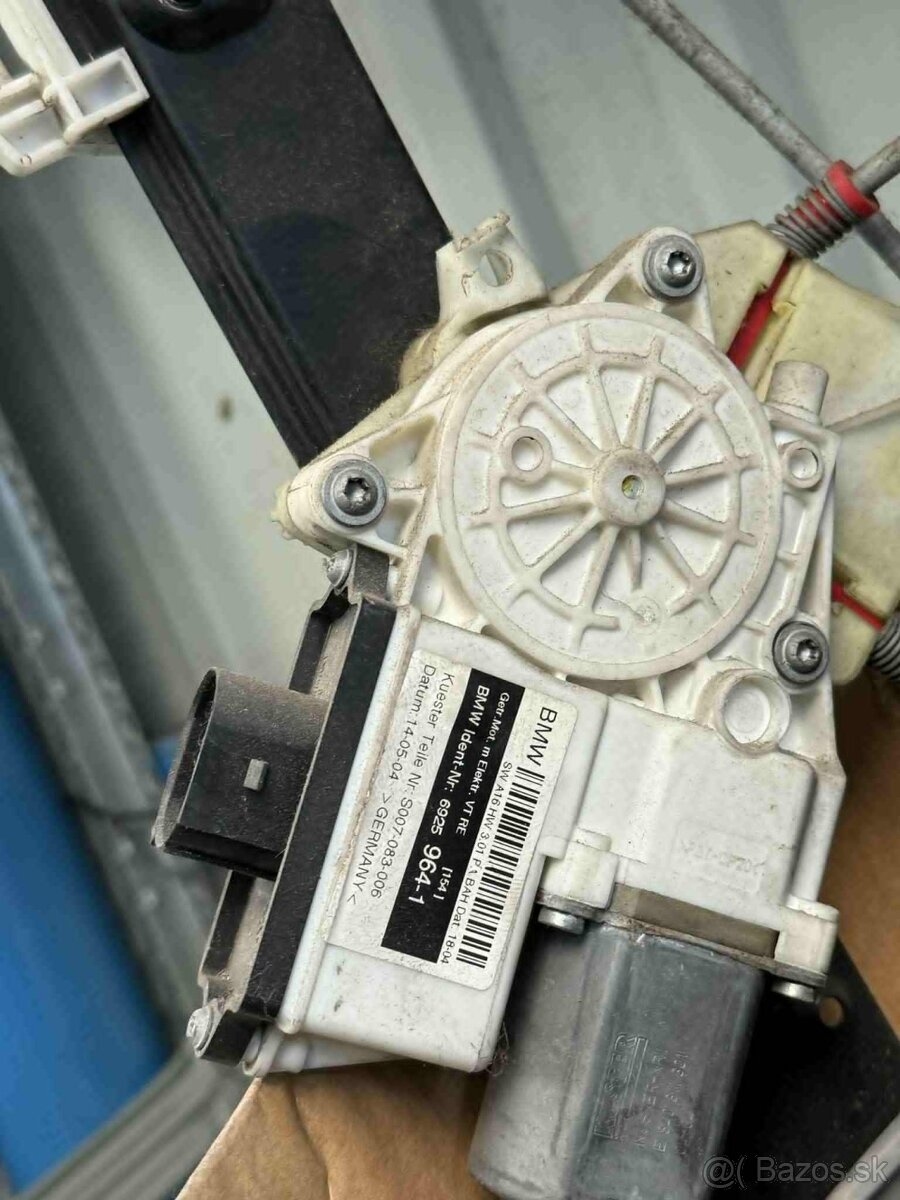 BMW X3 (E83) Motorček sťahovania okien PP 69259641