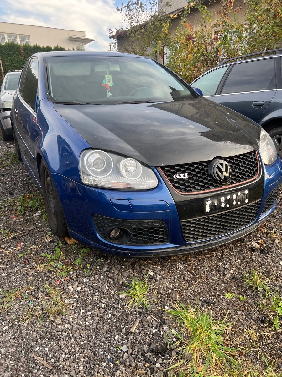Len Rozpredam Golf 5 GTI optik R32