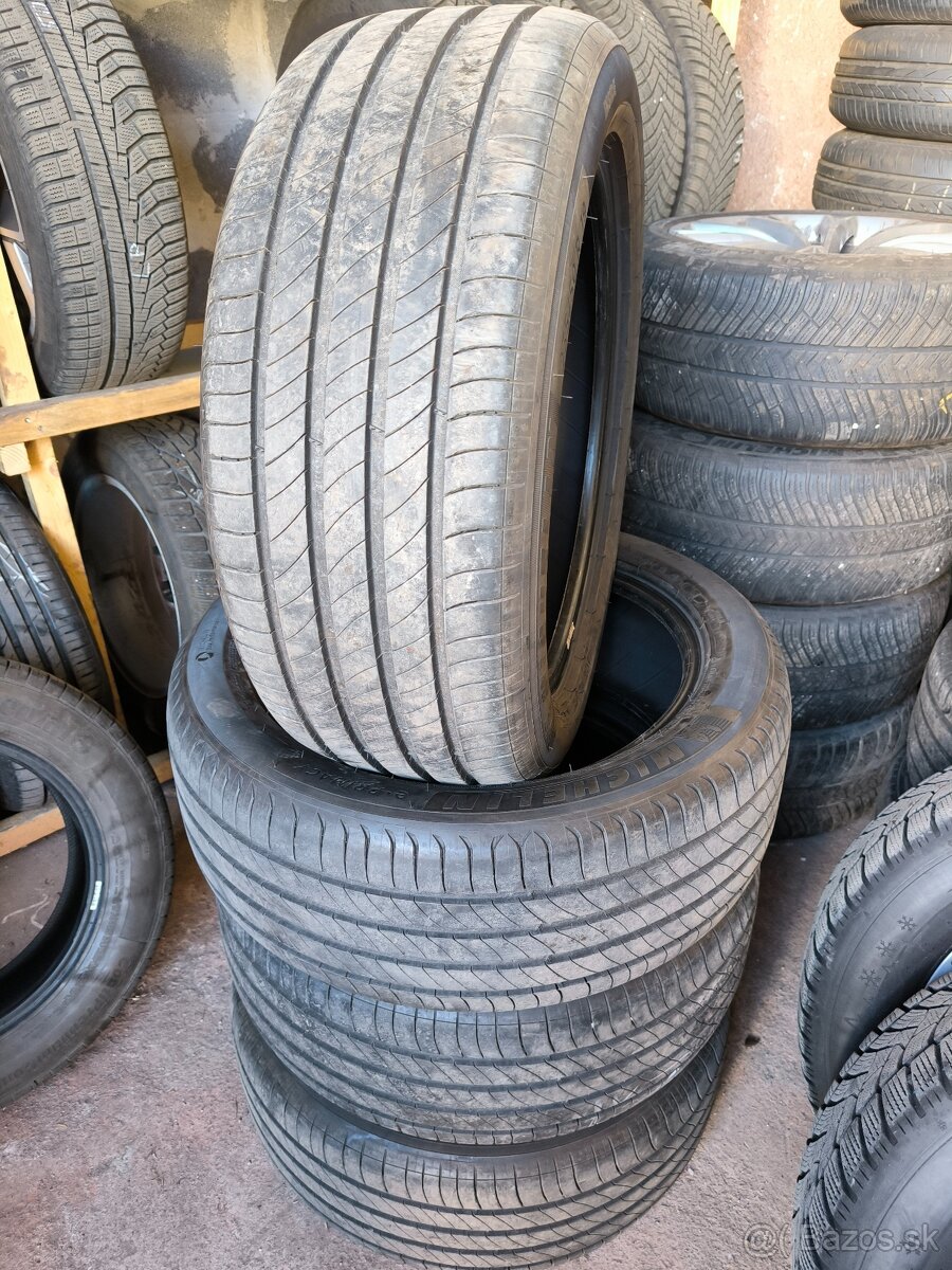 Letné 235/50R19 99V Michelin E-primacy
