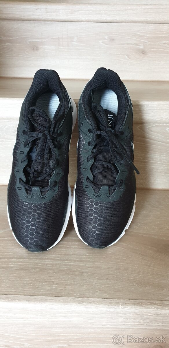Dámske tenisky Nike 40,5