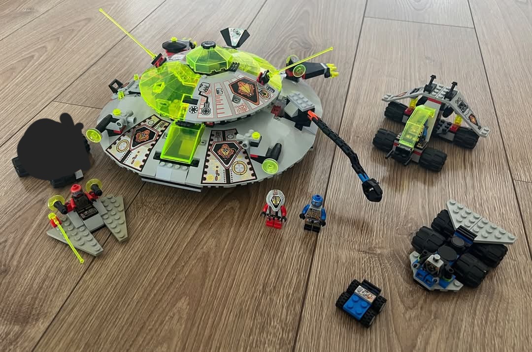 Lego UFO