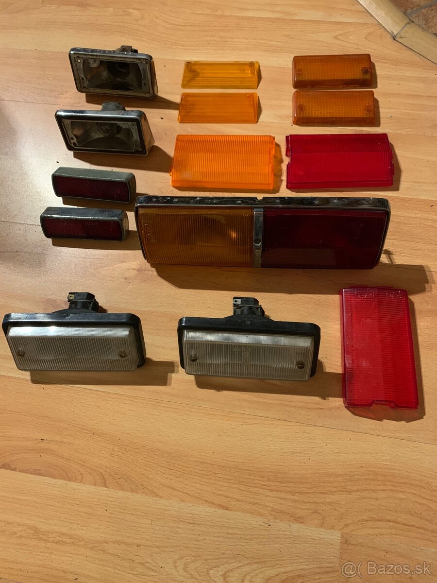 Svetlá a smerovky Lada 2101