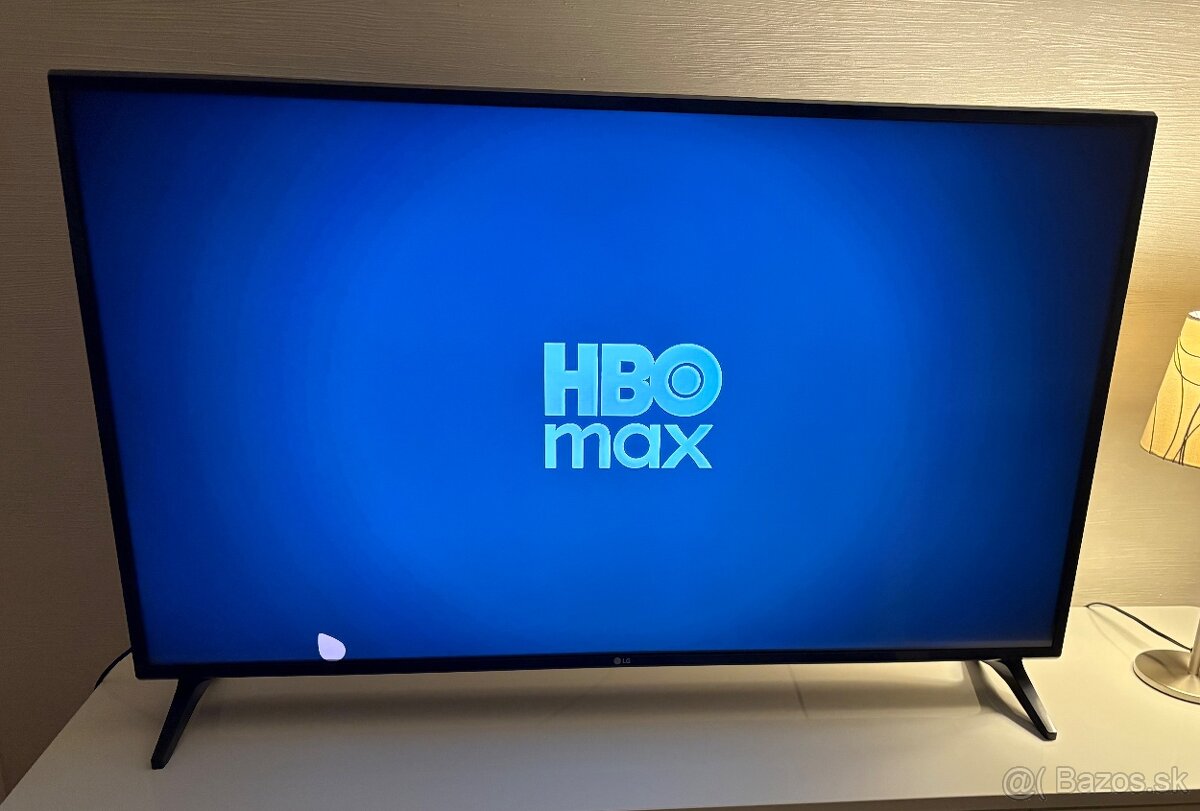 LG 49″ 4K UHD Smart TV