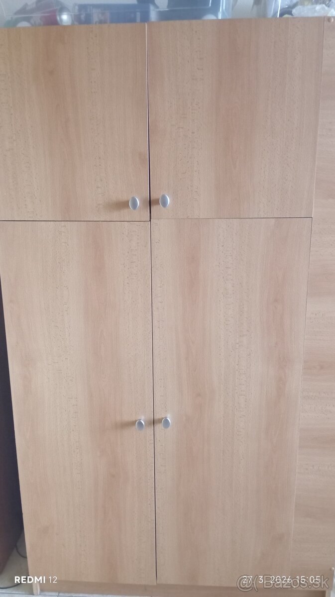 Skriňa,p regál, komody , kreslo