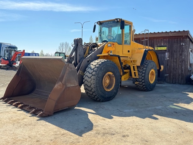 Kolový nakladač Volvo L150E