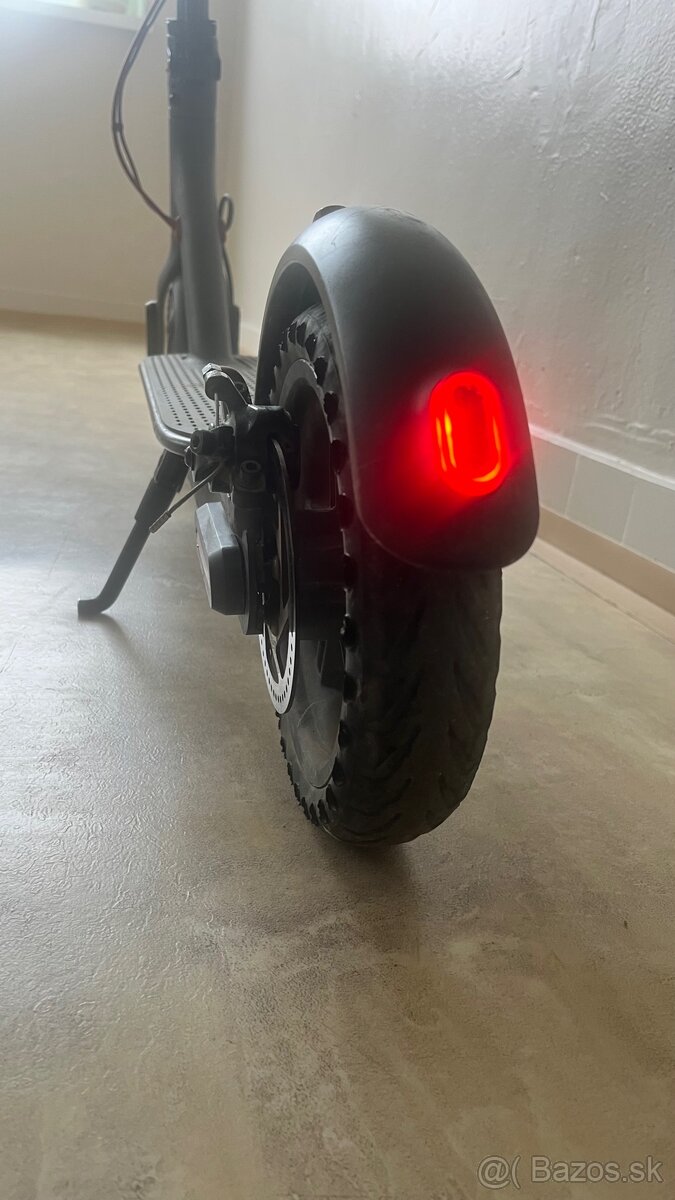Elektrická kolobežka Xiaomi mi scooter pro 2