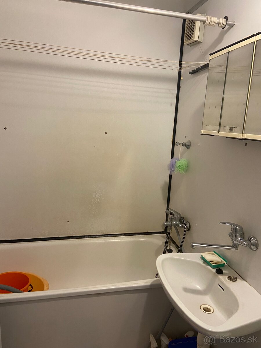 V ZH 2.izb.byt s balkónom