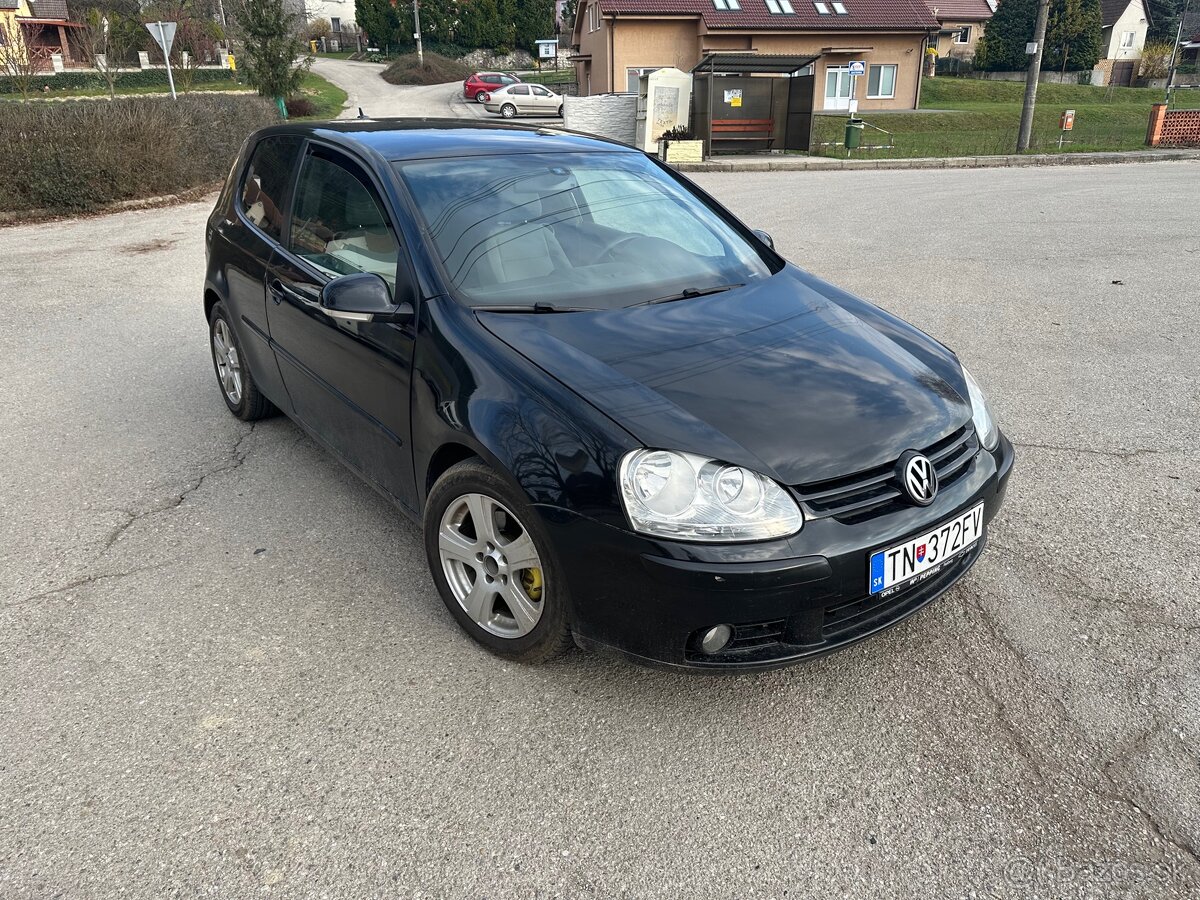 Volkswagen Golf V