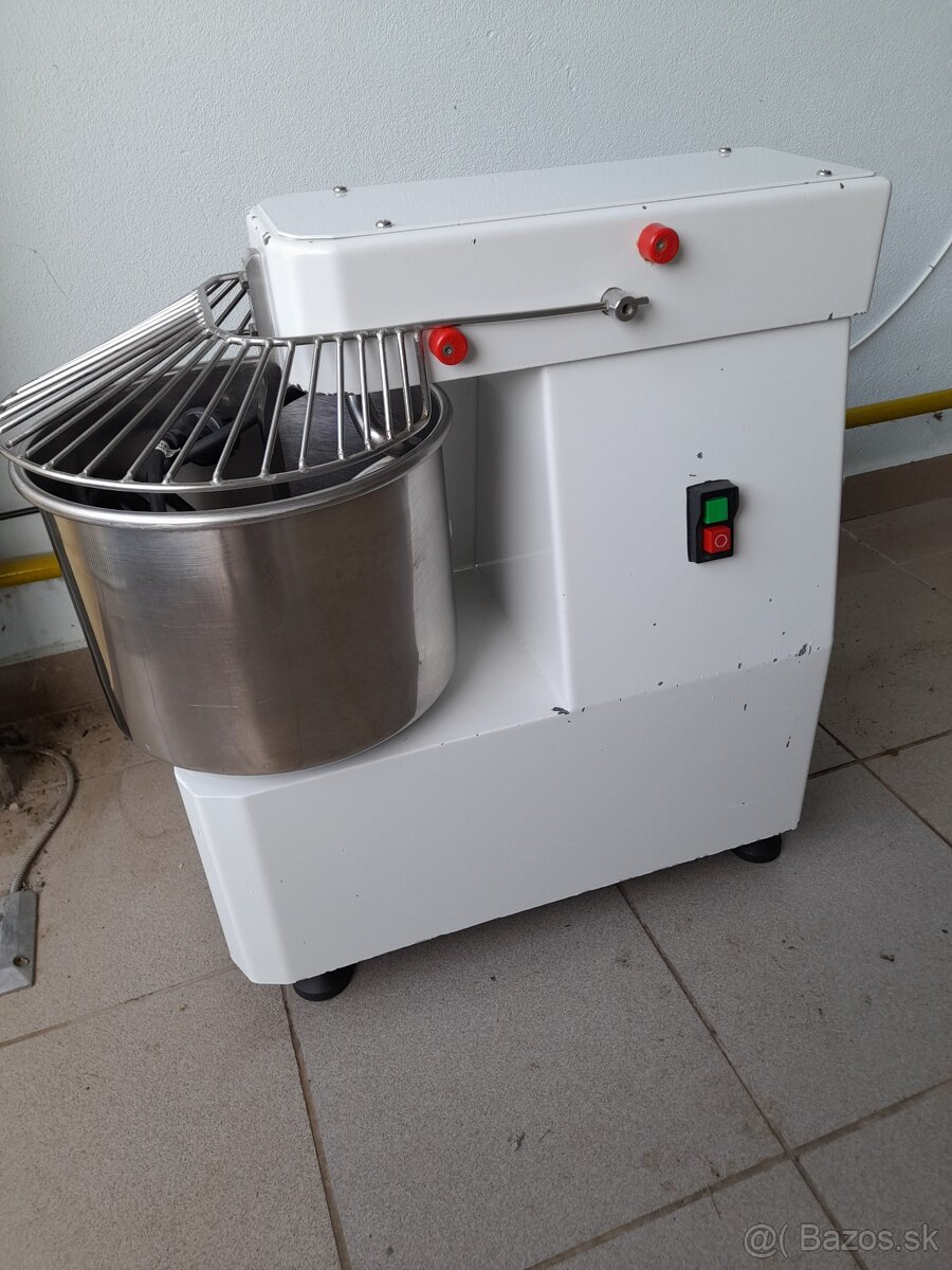 Miesič PizzaGroup IFM 10