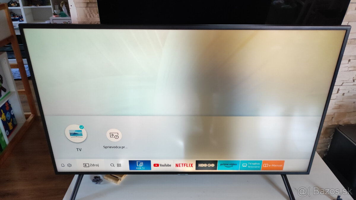 Predam TV Samsung UE49NU7172