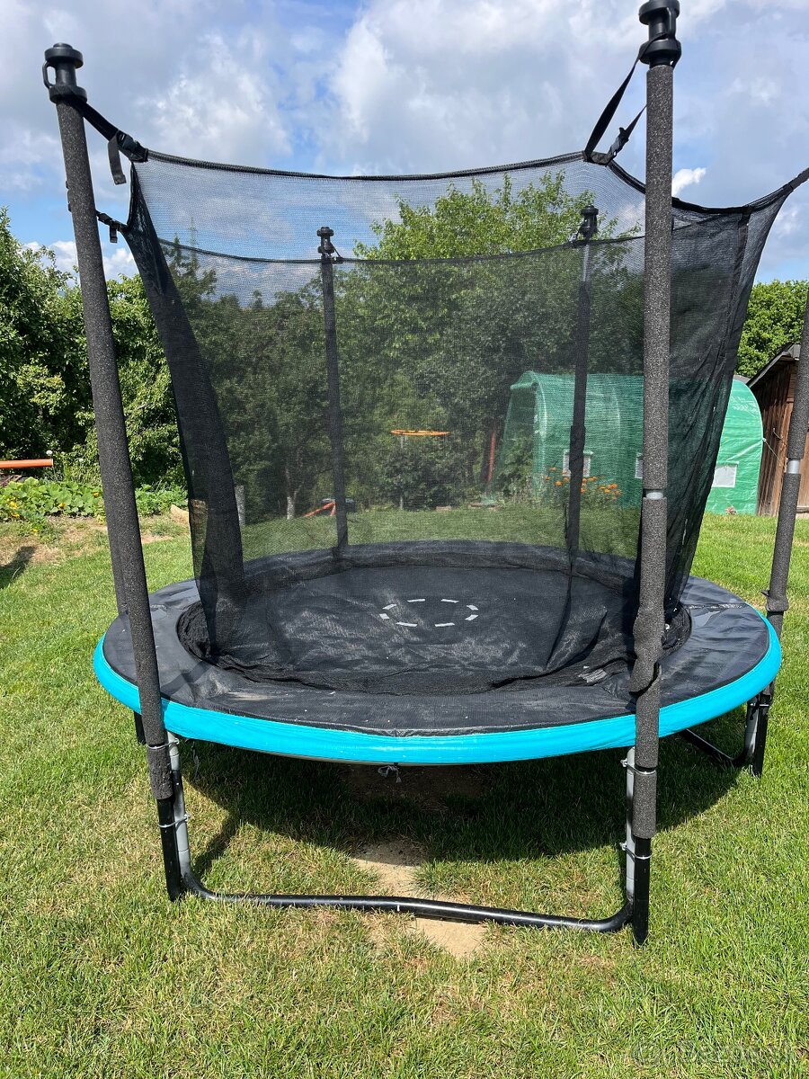 Trampolina