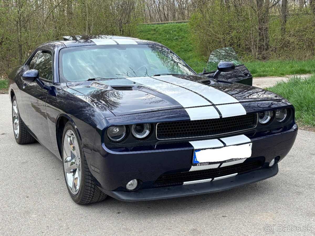 Dodge Challenger 2012 RT PLUS výbava 5.7 HEMI V8